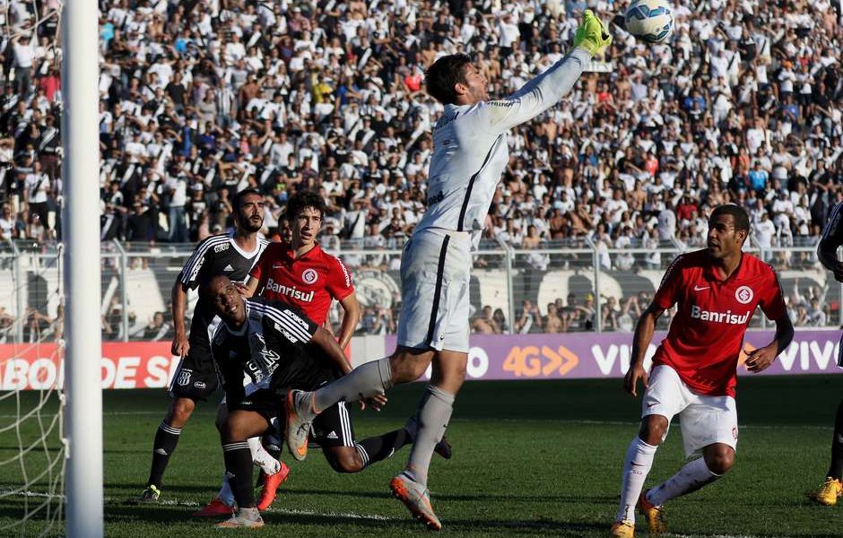 Goleiros Brilham Em Empate Sem Gols De Ponte E Internacional Notibras