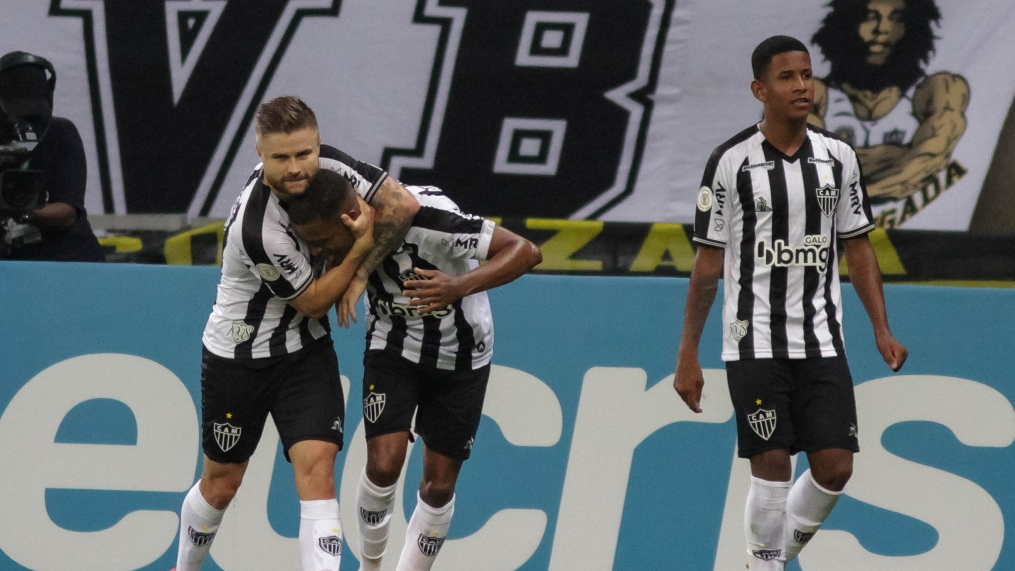 Galo Vence Goiás E Mantém Folga Na Ponta Notibras